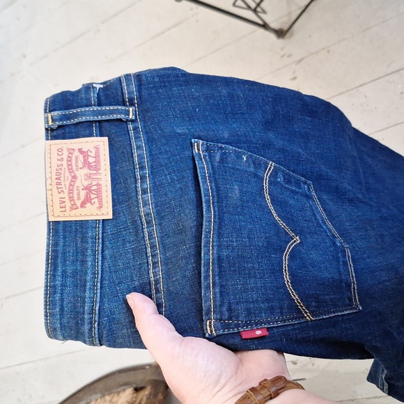 Levi jeans - Picture 2 of 3